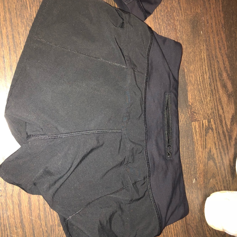 Black lulu shorts size 2